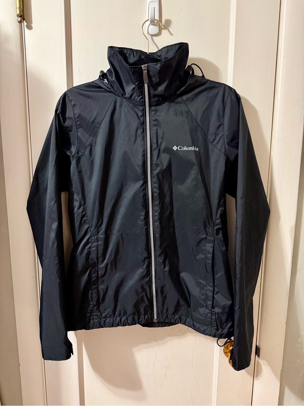 Columbia Women’s Switchback III Rain Jacket Black Medium
